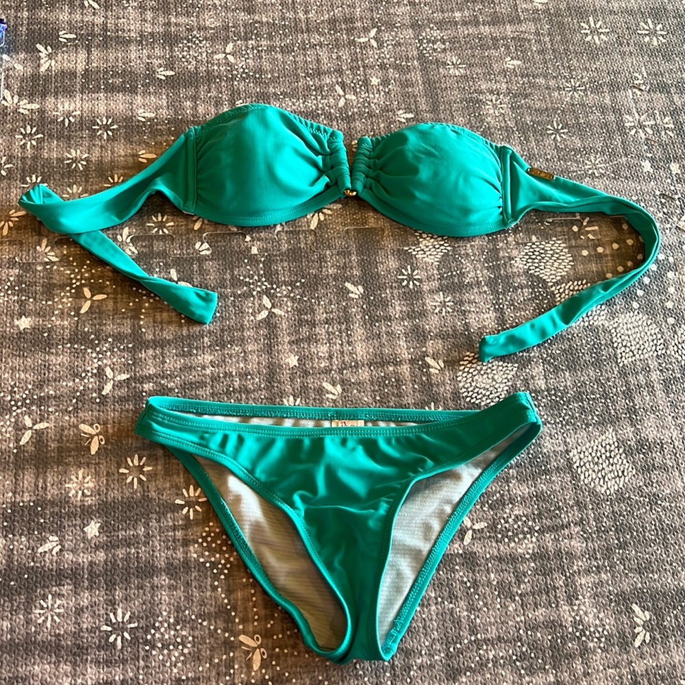 COPY - 2Chillies Australia Gold Hardware Bikini strapless size 2